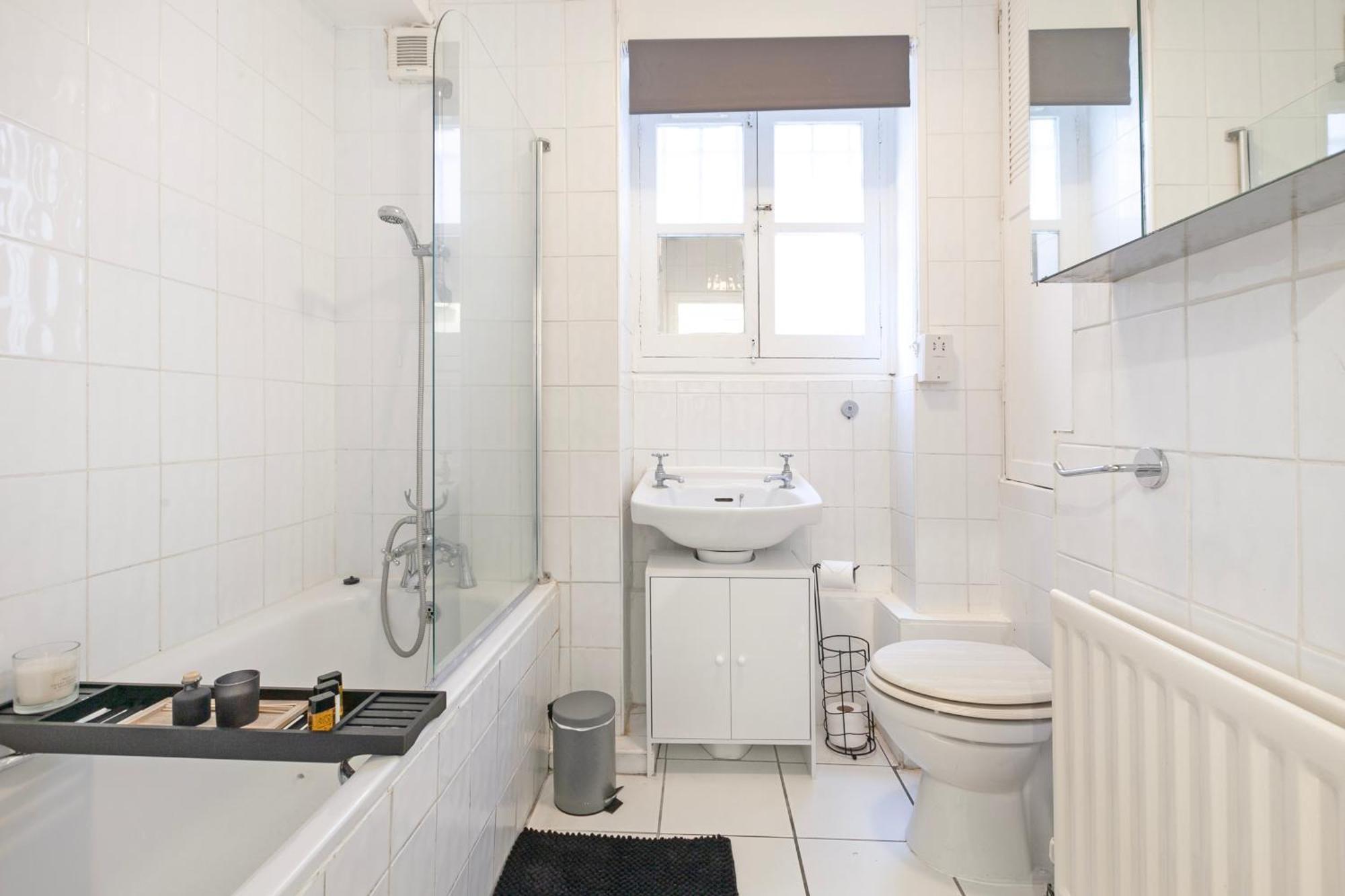Beautiful One Bedroom Flat In Scott Ellis Gardens Londra Esterno foto
